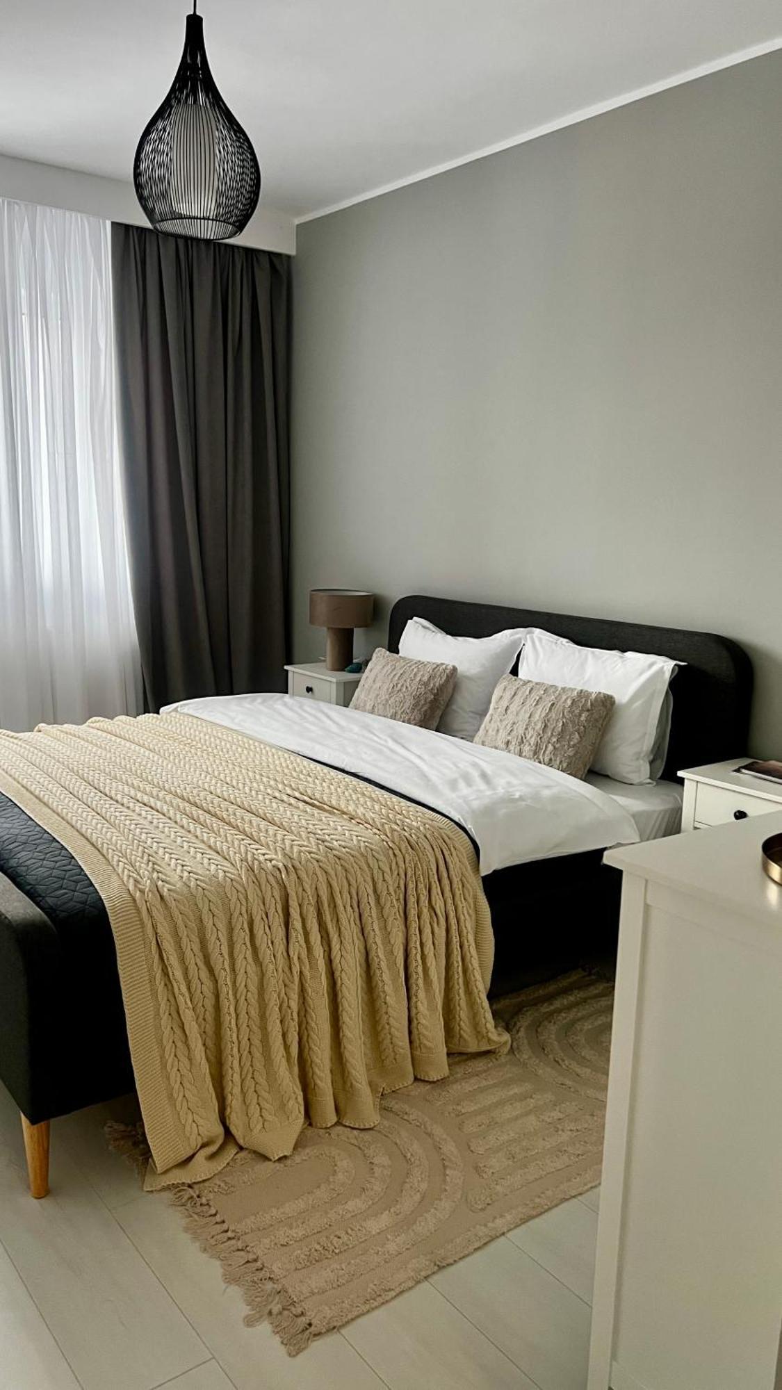 Blue Boho Studios And Apartments Брашов Екстериор снимка